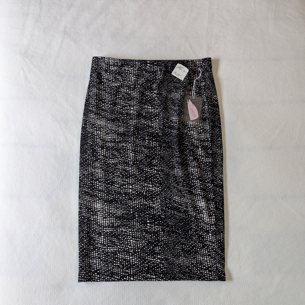 Forever 21 Black & White Textured Knit Pencil Skirt - S